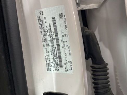 Used 2016 Ford F150 Lariat w/ Equipment Group 501A Mid image 39