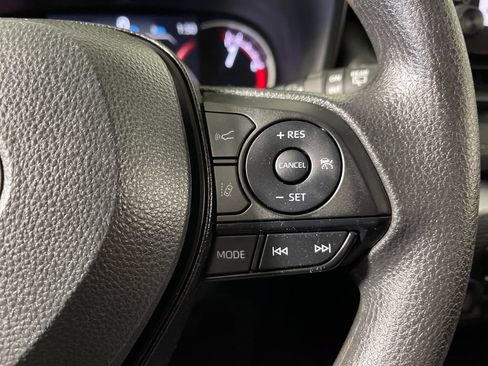 Certified 2025 Toyota RAV4 XLE AWD/4WD image 27