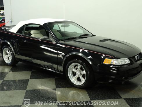 Used 2000 Ford Mustang GT RWD image 14