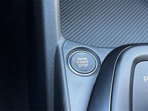 New 2025 Kia K4 LXS image 24