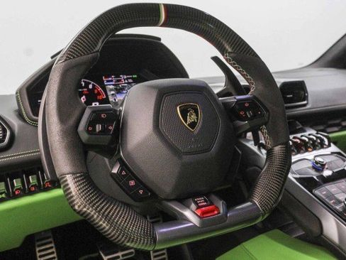 Used 2015 Lamborghini Huracan LP 610-4 image 25