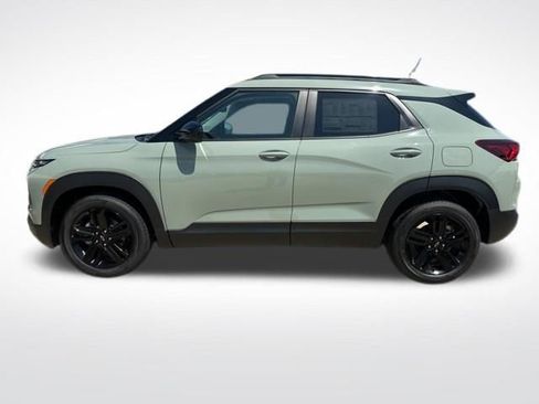 New 2026 Chevrolet TrailBlazer LT w/ Convenience Package FWD image 2
