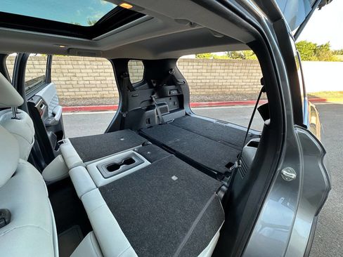 Used 2023 Mitsubishi Outlander SEL image 18