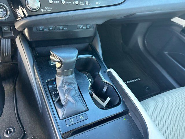 Used 2023 Lexus ES 300h w/ Premium Package FWD image 11
