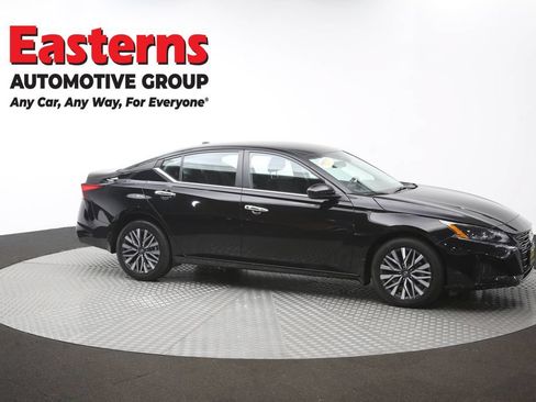 Used 2023 Nissan Altima 2.5 SV AWD/4WD image 47