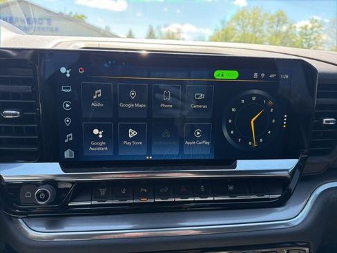 Used 2025 Chevrolet Silverado 3500 High Country w/ Technology Package AWD/4WD image 27