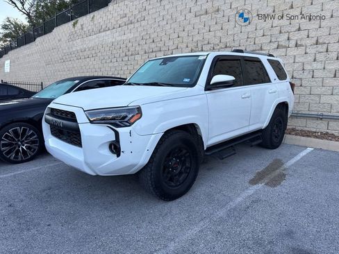 Used 2020 Toyota 4Runner SR5 RWD image 1