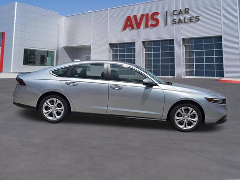 Used 2025 Honda Accord LX image 5