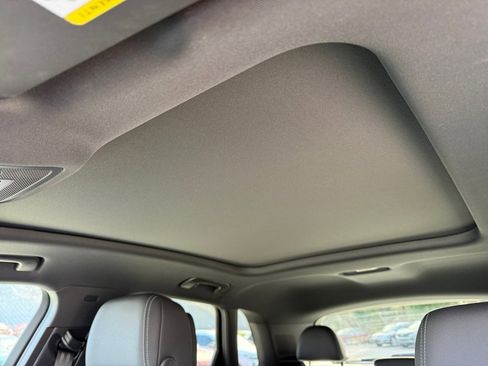 Certified 2025 Audi Q3 2.0T Premium w/ Black Optic Sport Package image 21