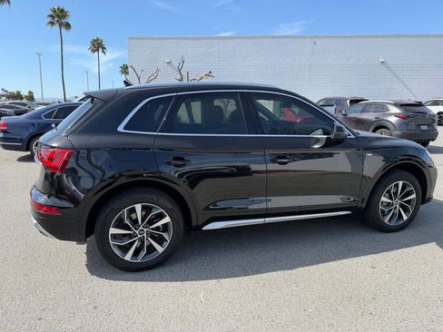 Used 2023 Audi Q5 2.0T Premium Plus w/ Premium Plus Package AWD/4WD image 3