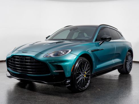 Used 2023 Aston Martin DBX 707 image 21
