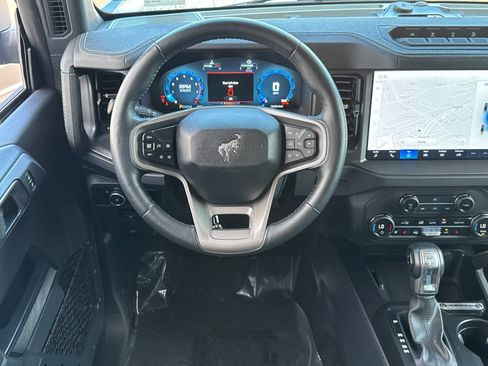 Used 2025 Ford Bronco Badlands AWD/4WD image 17