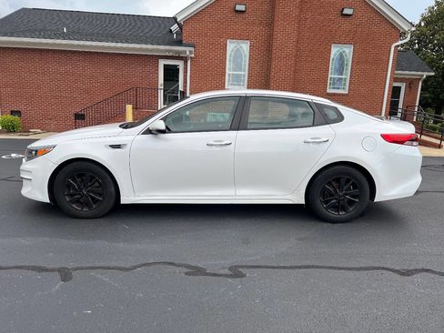 Used 2016 Kia Optima LX image 9