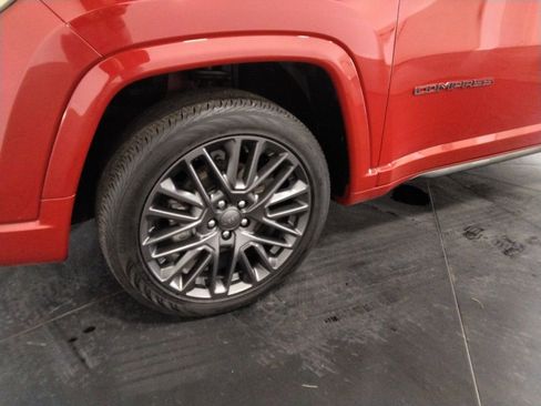 Used 2022 Jeep Compass Limited image 40