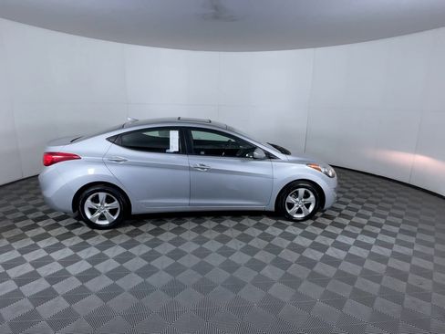 Used 2012 Hyundai Elantra GLS w/ Preferred Pkg 3 FWD image 9
