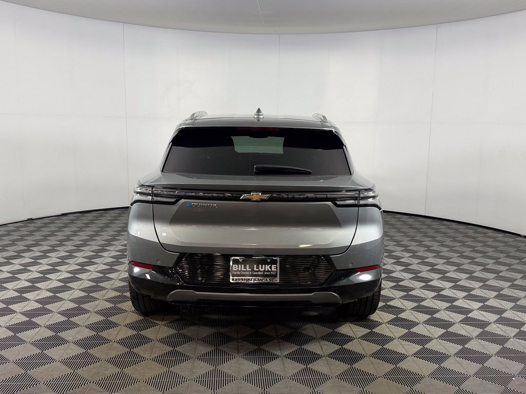 Used 2024 Chevrolet Equinox EV LT FWD image 9