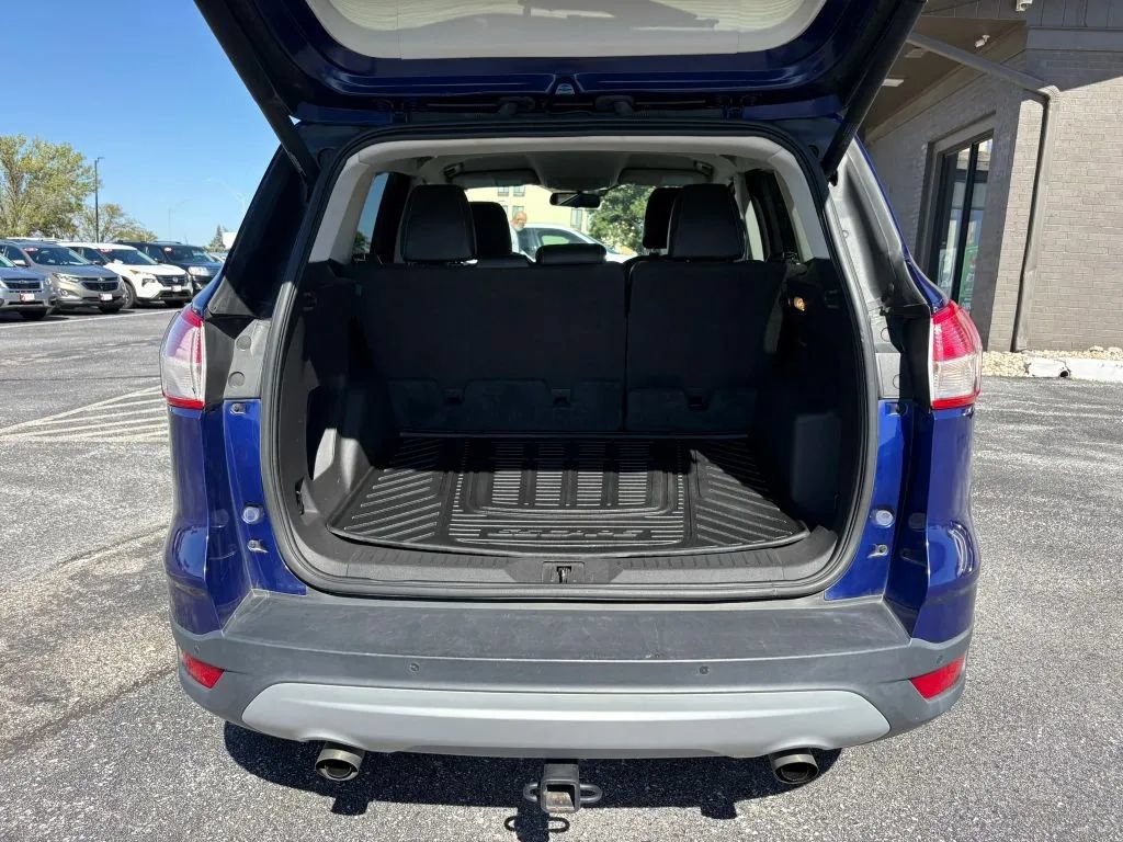 Used 2015 Ford Escape SE w/ SE Chrome Package FWD image 9