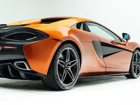 Used 2019 McLaren 570S Spider RWD image 13
