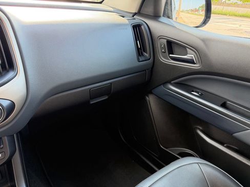 Used 2016 Chevrolet Colorado Z71 AWD/4WD image 28