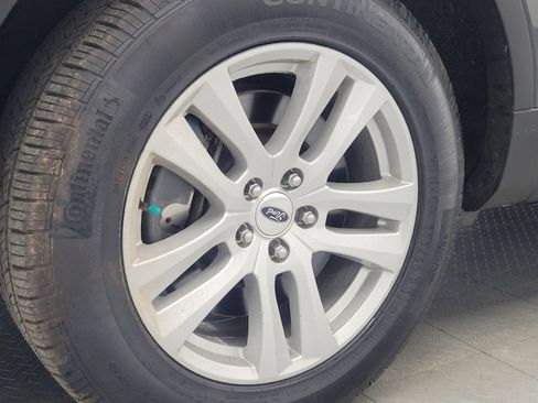 Used 2018 Ford Explorer XLT w/ Class II Trailer Tow Package image 31