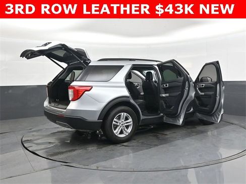 Used 2024 Ford Explorer XLT w/ Equipment Group 202A image 46