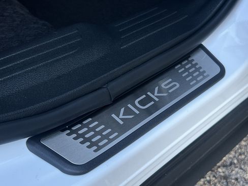 New 2026 Nissan Kicks SR w/ SR Premium Package AWD/4WD image 23