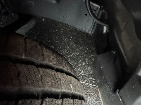 Used 2011 Toyota Tundra Limited w/ Memory Pkg image 30