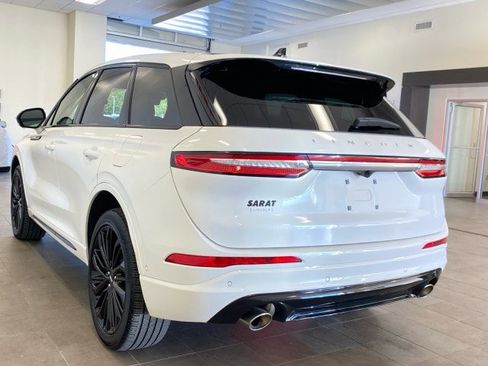 Used 2023 Lincoln Corsair AWD w/ Equipment Group 102A image 5