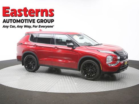 Used 2022 Mitsubishi Outlander SE FWD image 48
