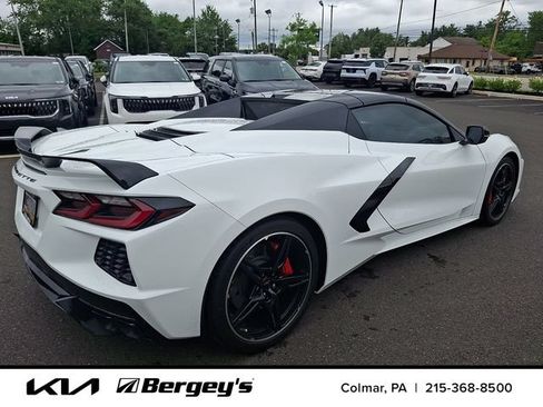Used 2023 Chevrolet Corvette Stingray Premium Conv w/ Z51 Performance Package RWD image 5