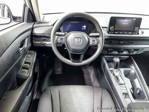 Used 2023 Honda Accord LX image 13