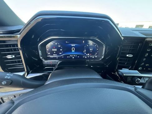 Certified 2025 Chevrolet Silverado 1500 High Country w/ Z71 Off-Road Package image 11