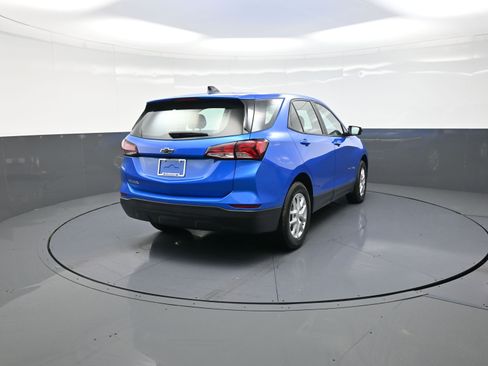 Used 2024 Chevrolet Equinox LS image 3