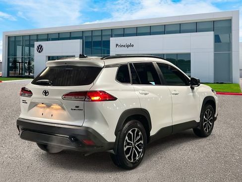 Used 2025 Toyota Corolla Cross AWD Hybrid image 3