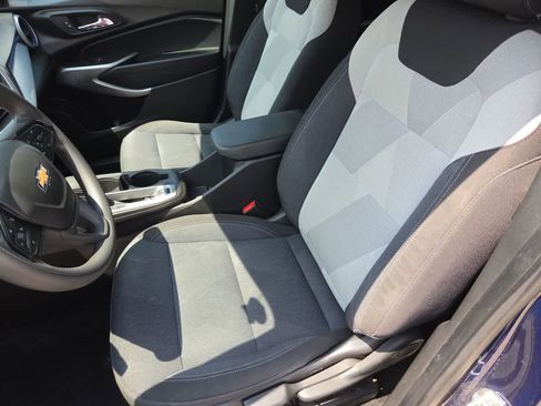 Used 2024 Chevrolet Trax LS w/ LS Convenience Package FWD image 18