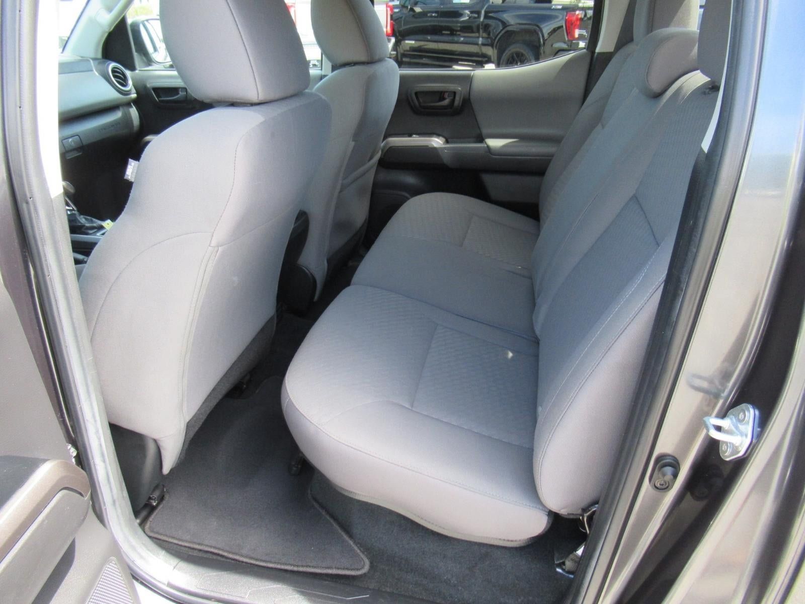 Used 2023 Toyota Tacoma SR5 w/ Technology Package RWD image 33