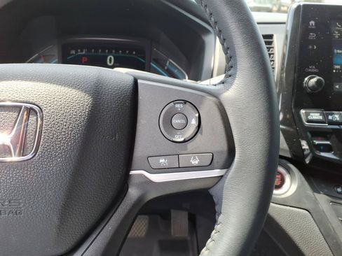 Used 2024 Honda Odyssey EX-L image 11