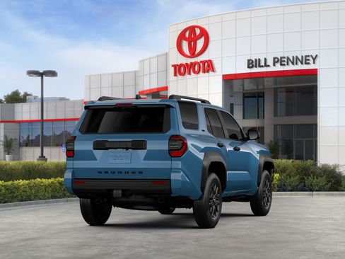New 2026 Toyota 4Runner SR5 AWD/4WD image 9