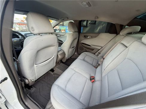 Used 2018 Chevrolet Malibu LS image 19