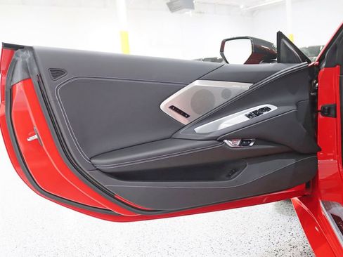 Used 2022 Chevrolet Corvette Stingray Preferred Cpe w/ Z51 Performance Package RWD image 30