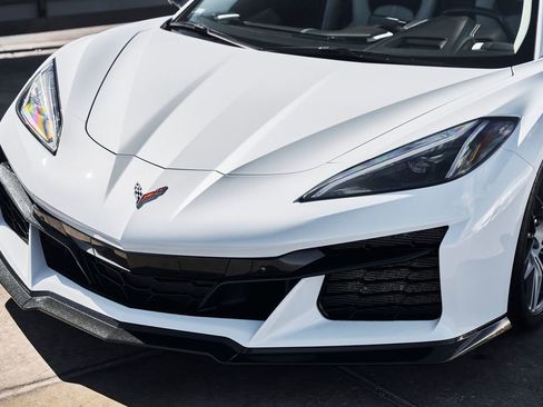 Used 2023 Chevrolet Corvette Z06 w/ Engine Appearance Package RWD image 7