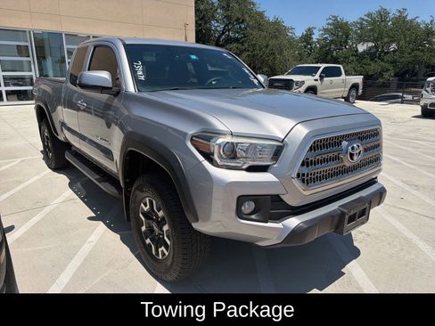 Used 2016 Toyota Tacoma TRD Off-Road w/ Towing Package AWD/4WD image 3