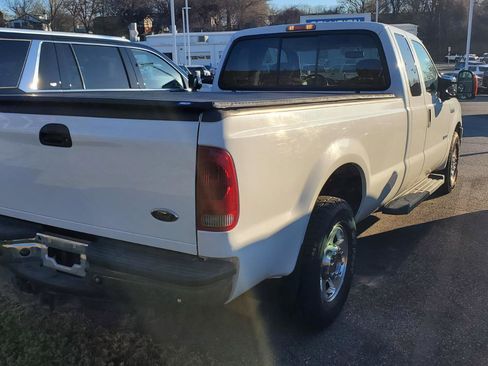 Used 2006 Ford F250 XLT image 9