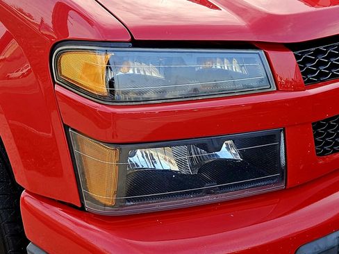 Used 2011 Chevrolet Colorado LT image 24