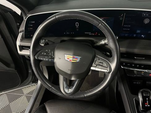 Used 2024 Cadillac XT4 Premium Luxury image 13