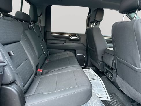 Used 2025 GMC Sierra 2500 SLE w/ SLE Value Package; AWD/4WD image 27