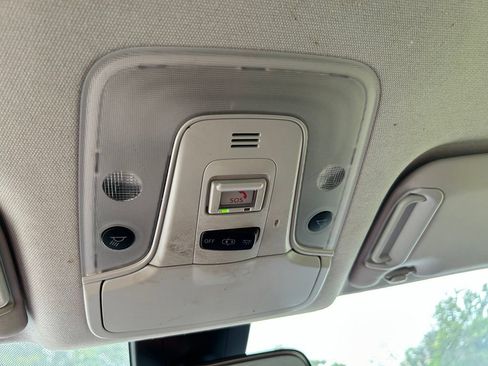 Used 2021 Toyota Prius LE FWD image 28