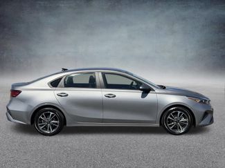Used 2024 Kia Forte LXS FWD video 2