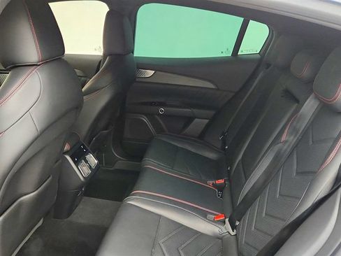 Used 2023 Maserati Grecale Modena AWD/4WD image 20