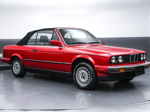 Used 1987 BMW 325i Convertible image 31